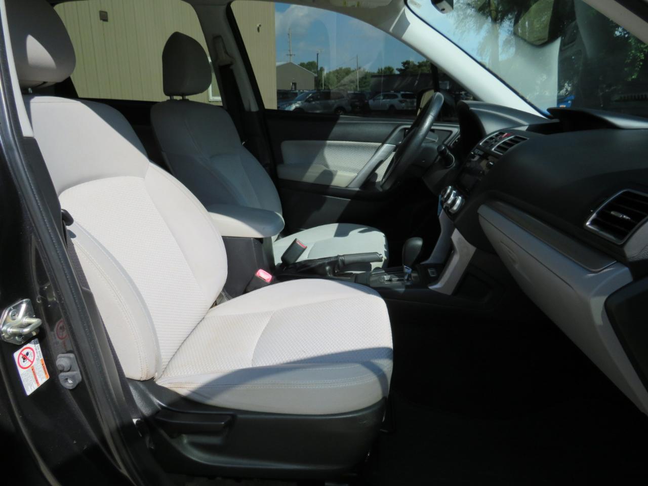 Subaru Forester 2.5i Premium PZEV CVT 2017