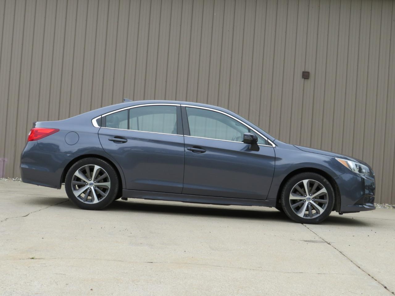 Subaru Legacy 2.5i Limited 2017