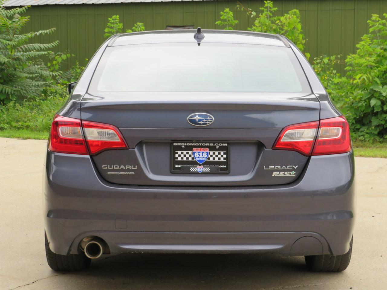 Subaru Legacy 2.5i Limited 2017
