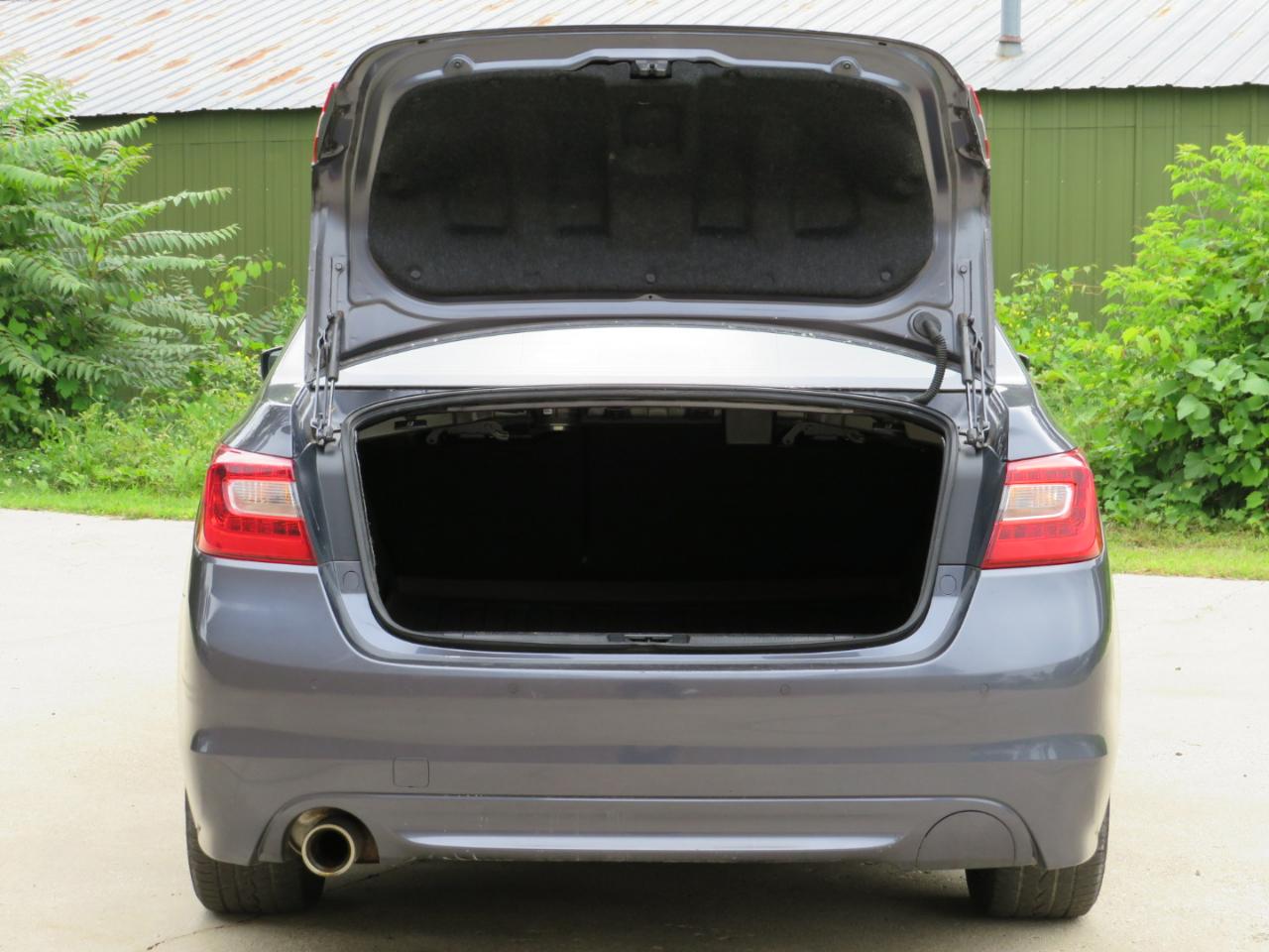 Subaru Legacy 2.5i Limited 2017