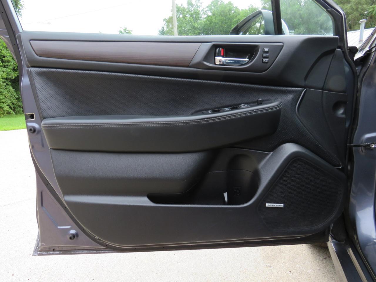 Subaru Legacy 2.5i Limited 2017