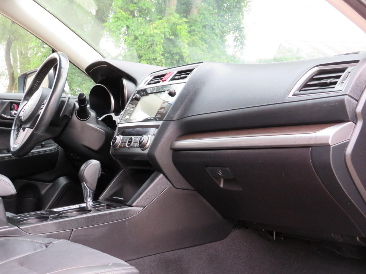 Subaru Legacy 2.5i Limited 2017