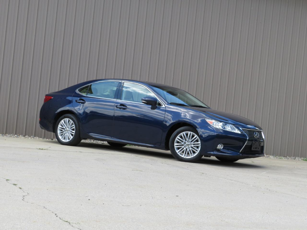 Lexus ES 350 Sedan 2014