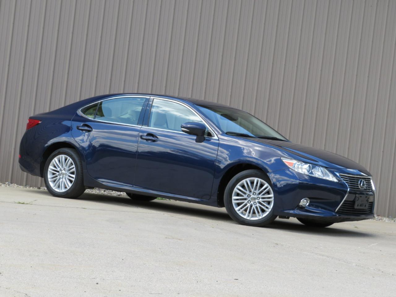 Lexus ES 350 Sedan 2014