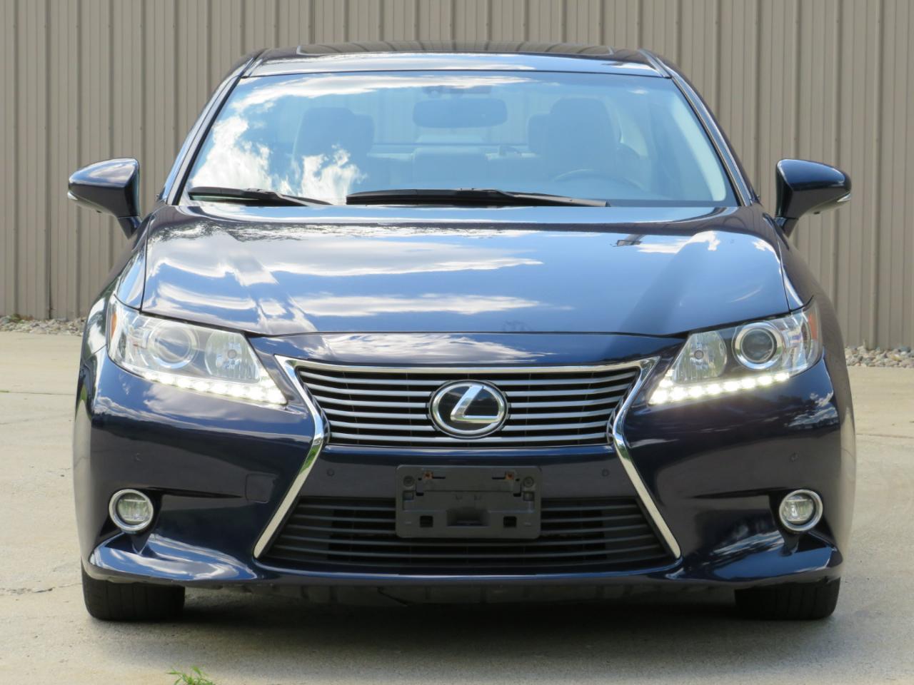 Lexus ES 350 Sedan 2014