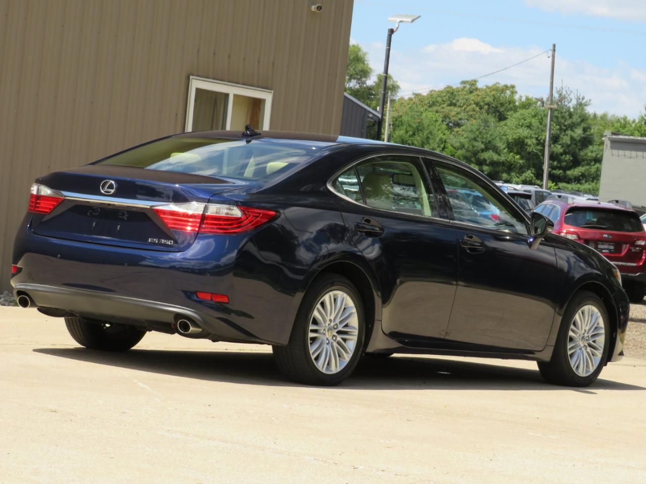 Lexus ES 350 Sedan 2014