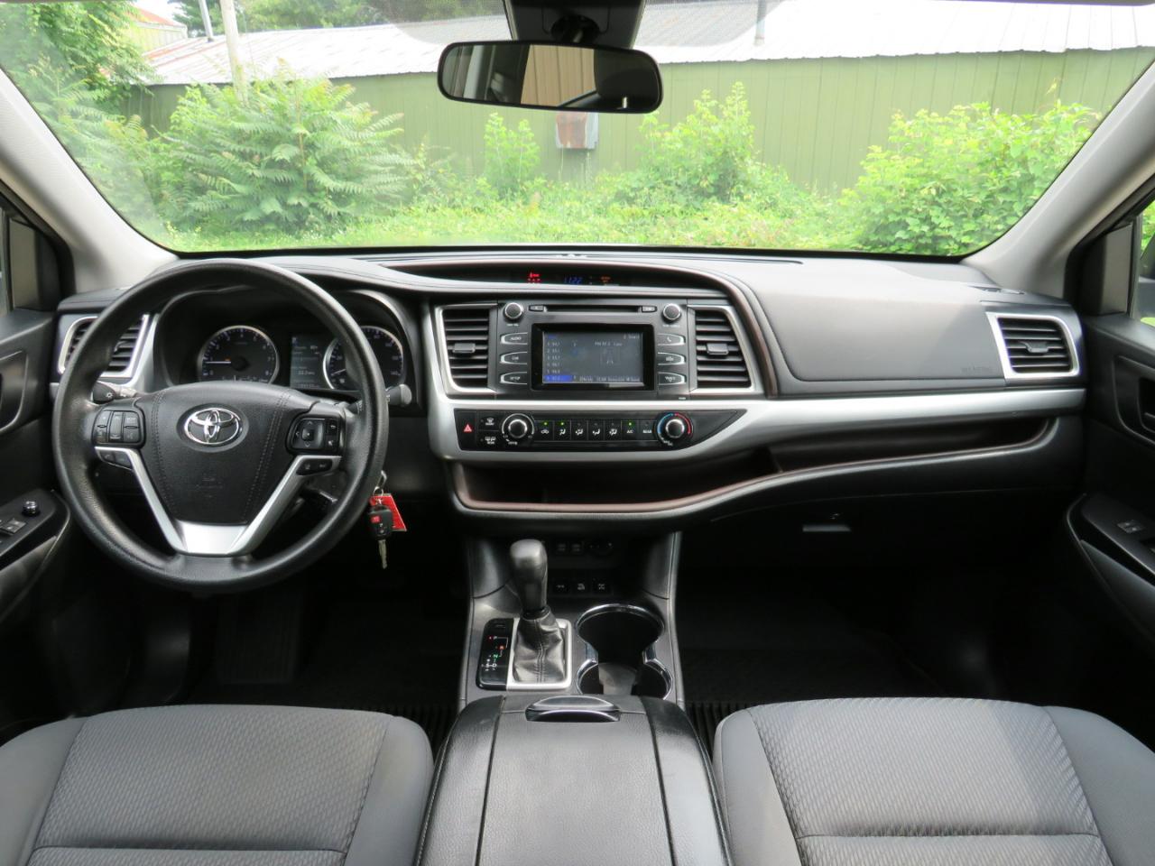 Toyota Highlander LE Plus AWD V6 2017