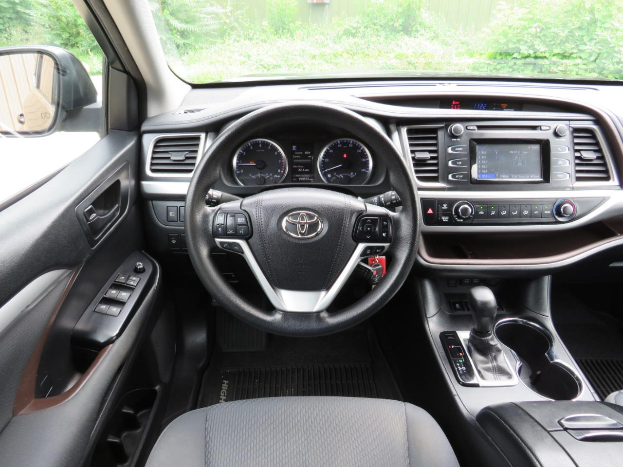 Toyota Highlander LE Plus AWD V6 2017