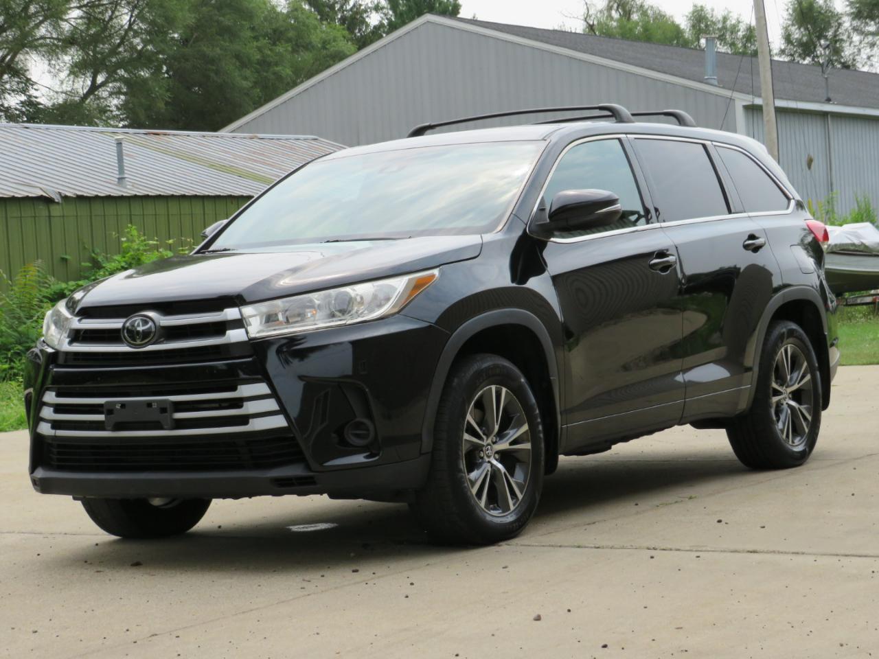 Toyota Highlander LE Plus AWD V6 2017