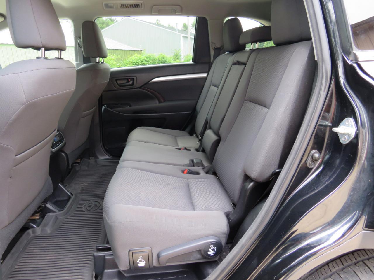 Toyota Highlander LE Plus AWD V6 2017