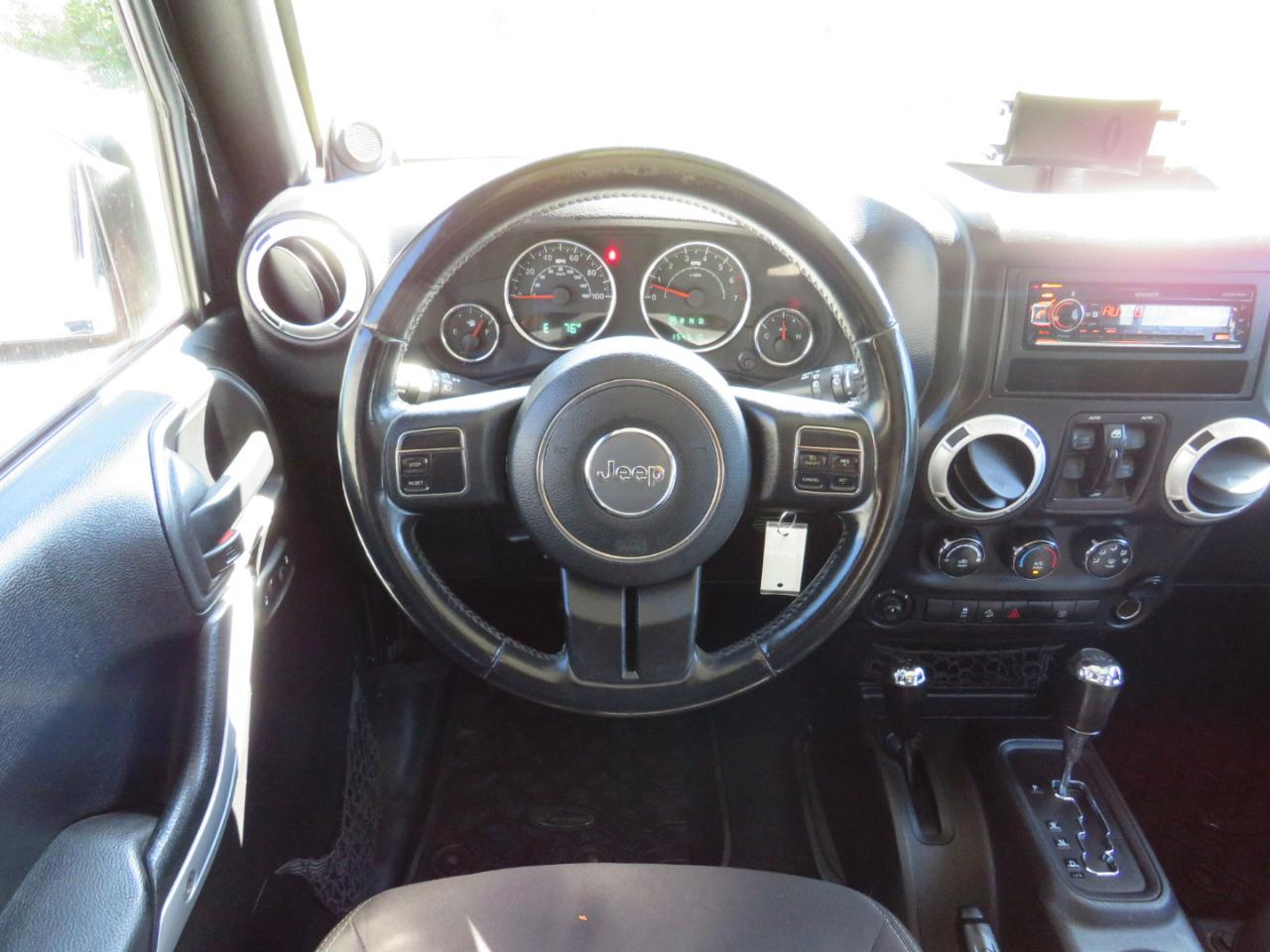 Jeep Wrangler Unlimited Sahara 4WD 2014