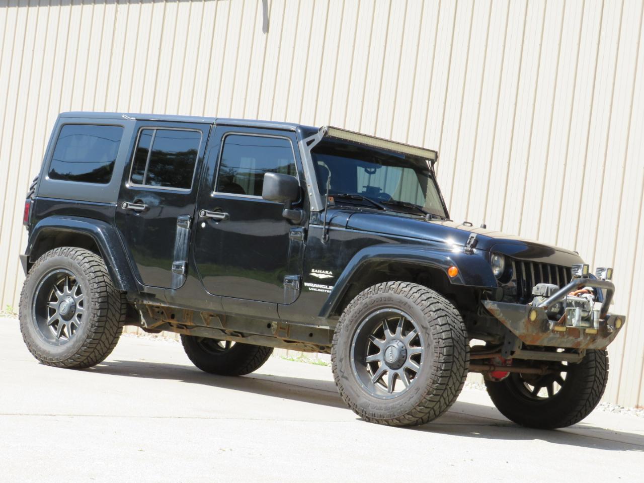 Jeep Wrangler Unlimited Sahara 4WD 2014