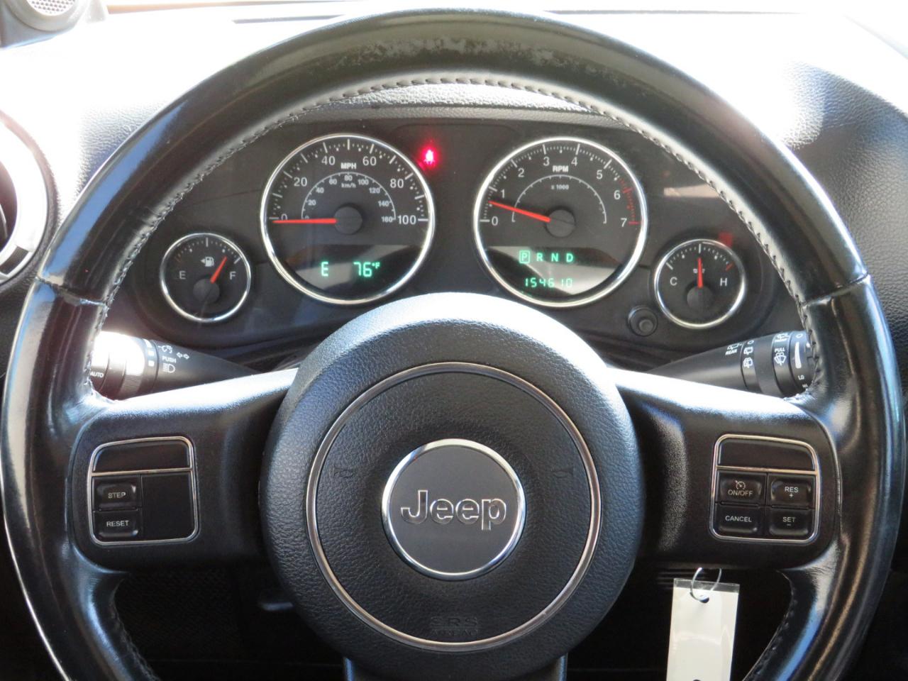 Jeep Wrangler Unlimited Sahara 4WD 2014