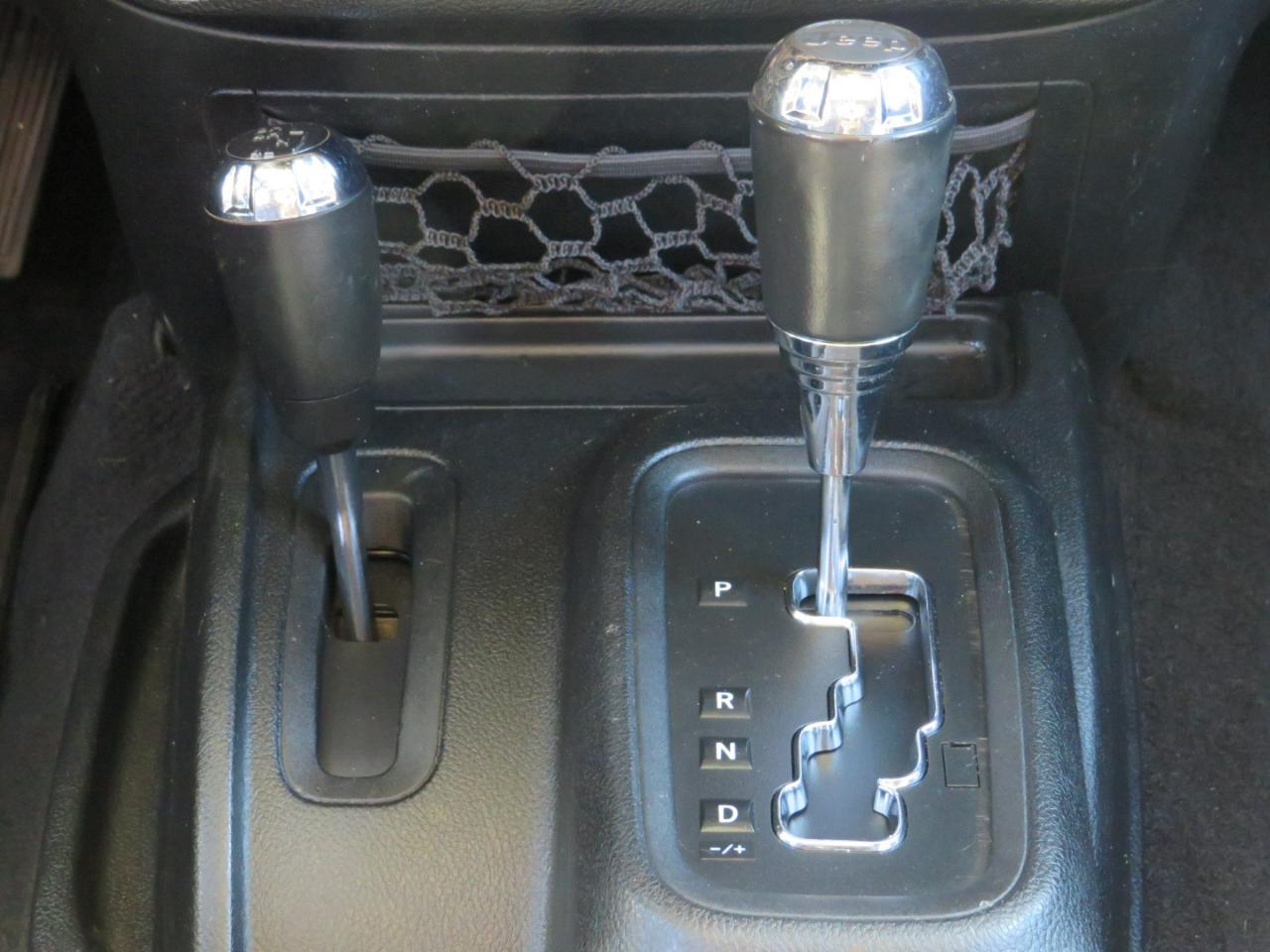 Jeep Wrangler Unlimited Sahara 4WD 2014