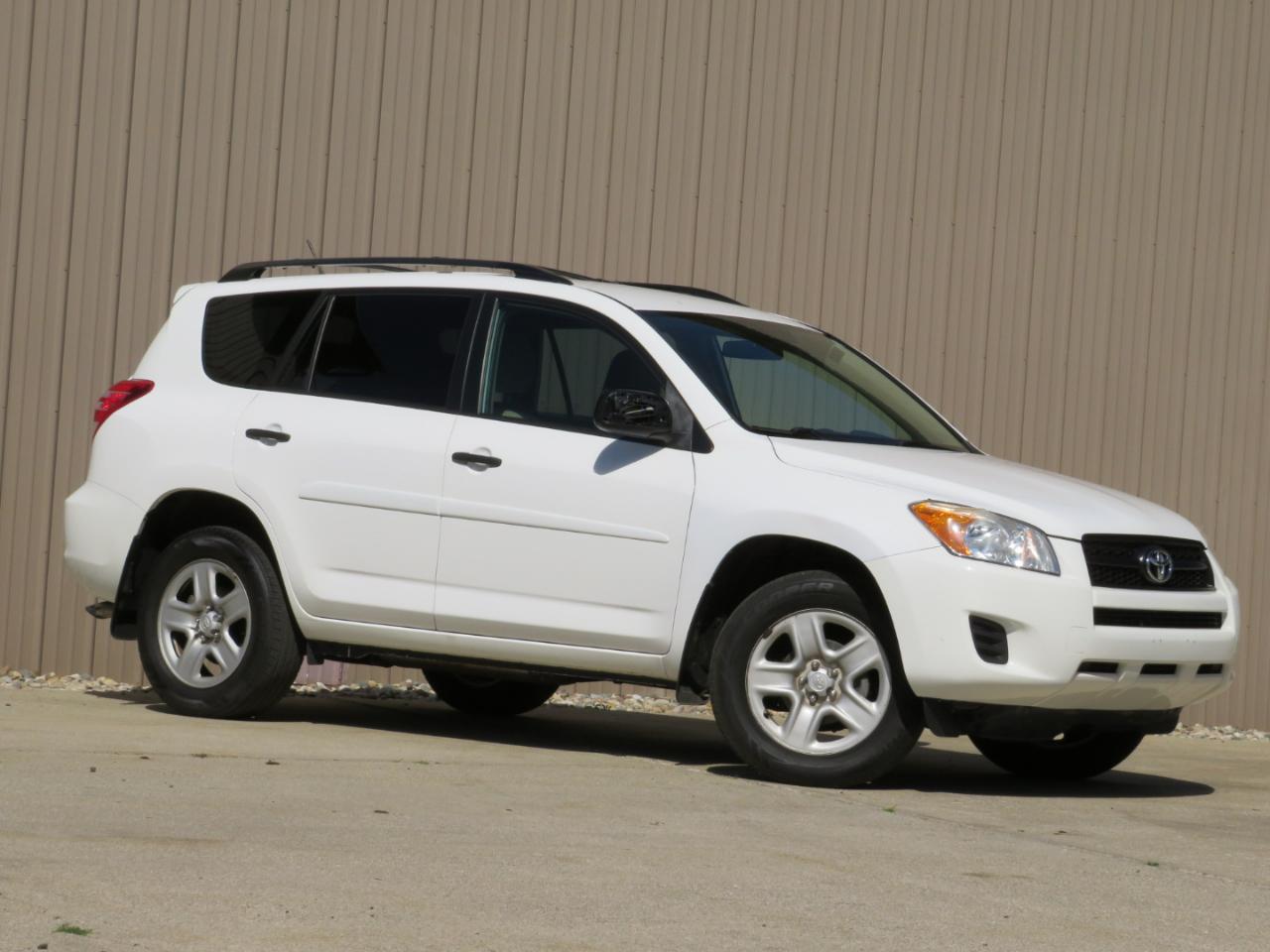 Toyota RAV4 Base I4 4WD 2011