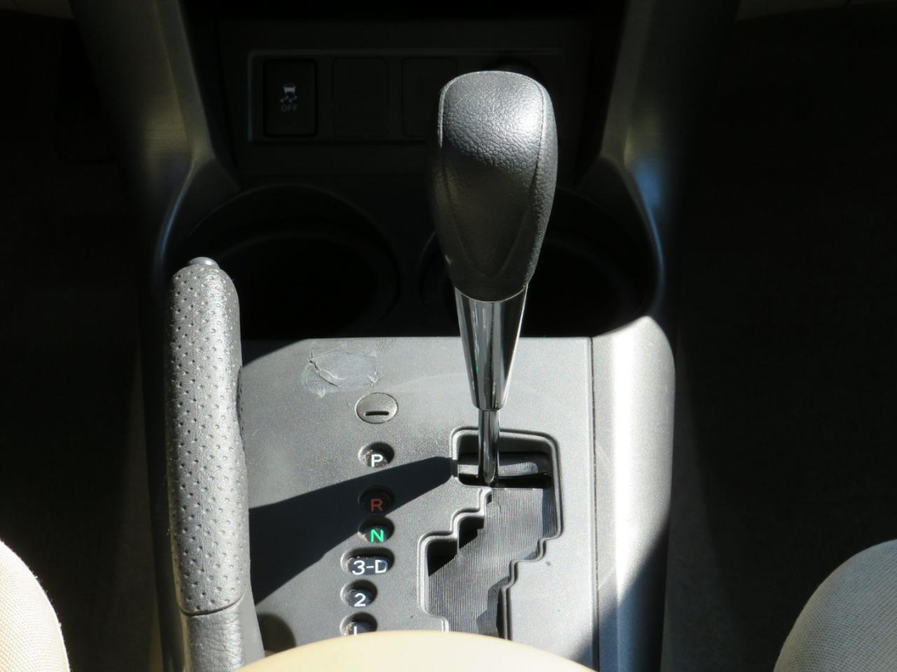 Toyota RAV4 Base I4 4WD 2011