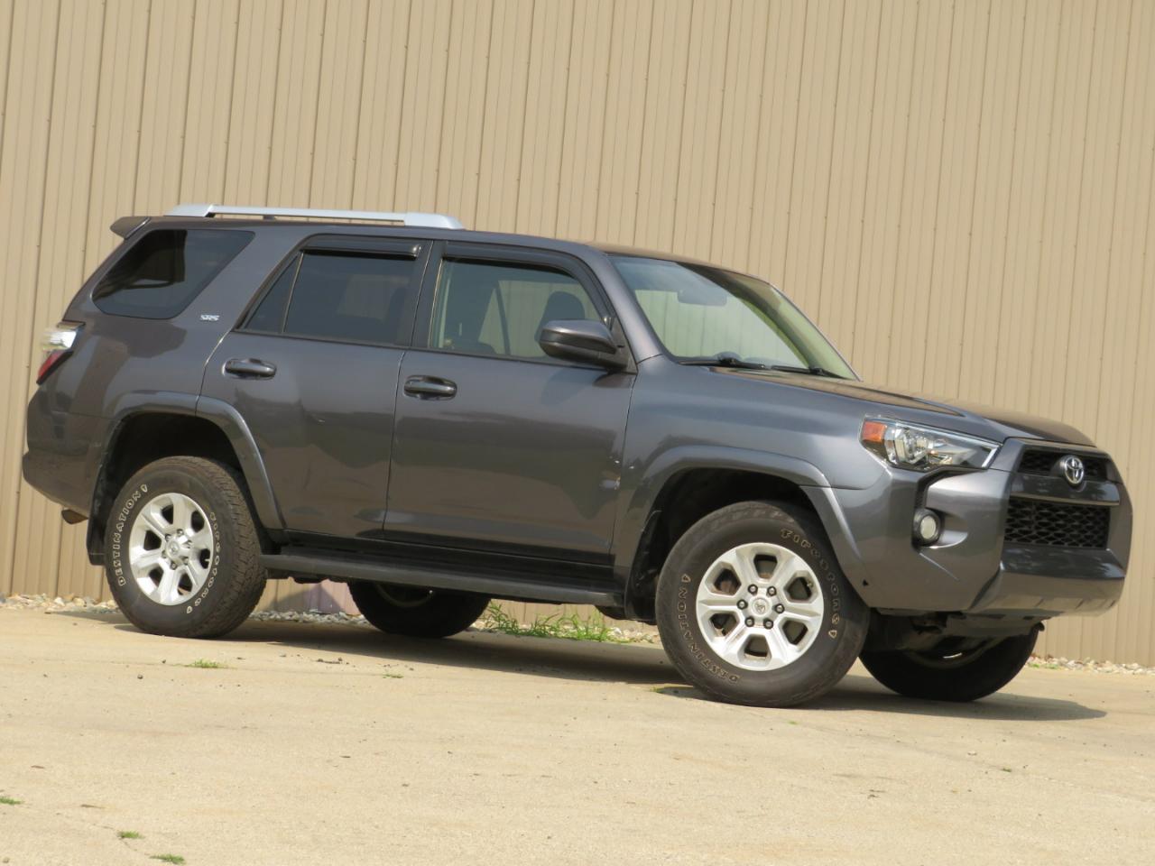 Toyota 4Runner SR5 4WD 2014