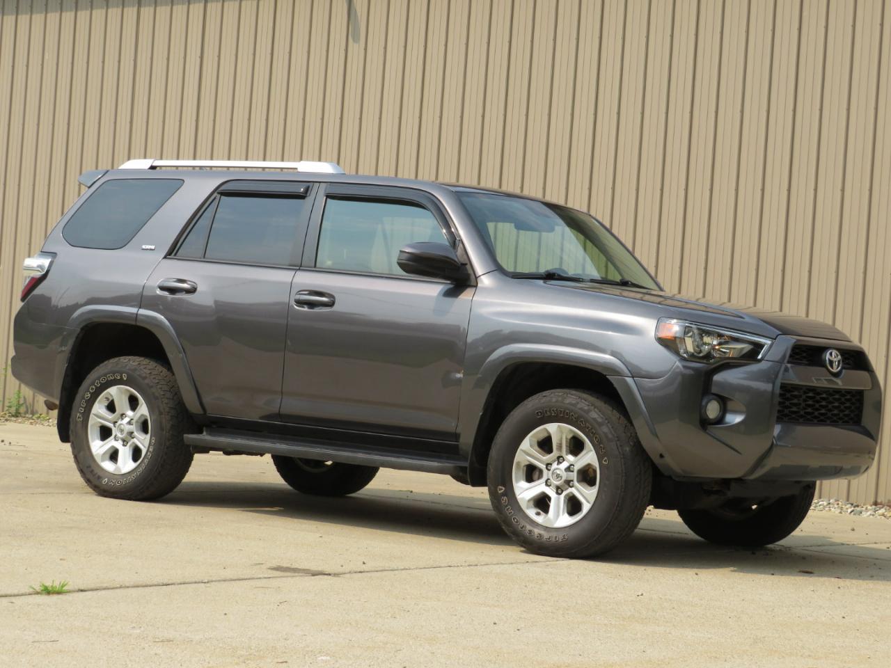 Toyota 4Runner SR5 4WD 2014