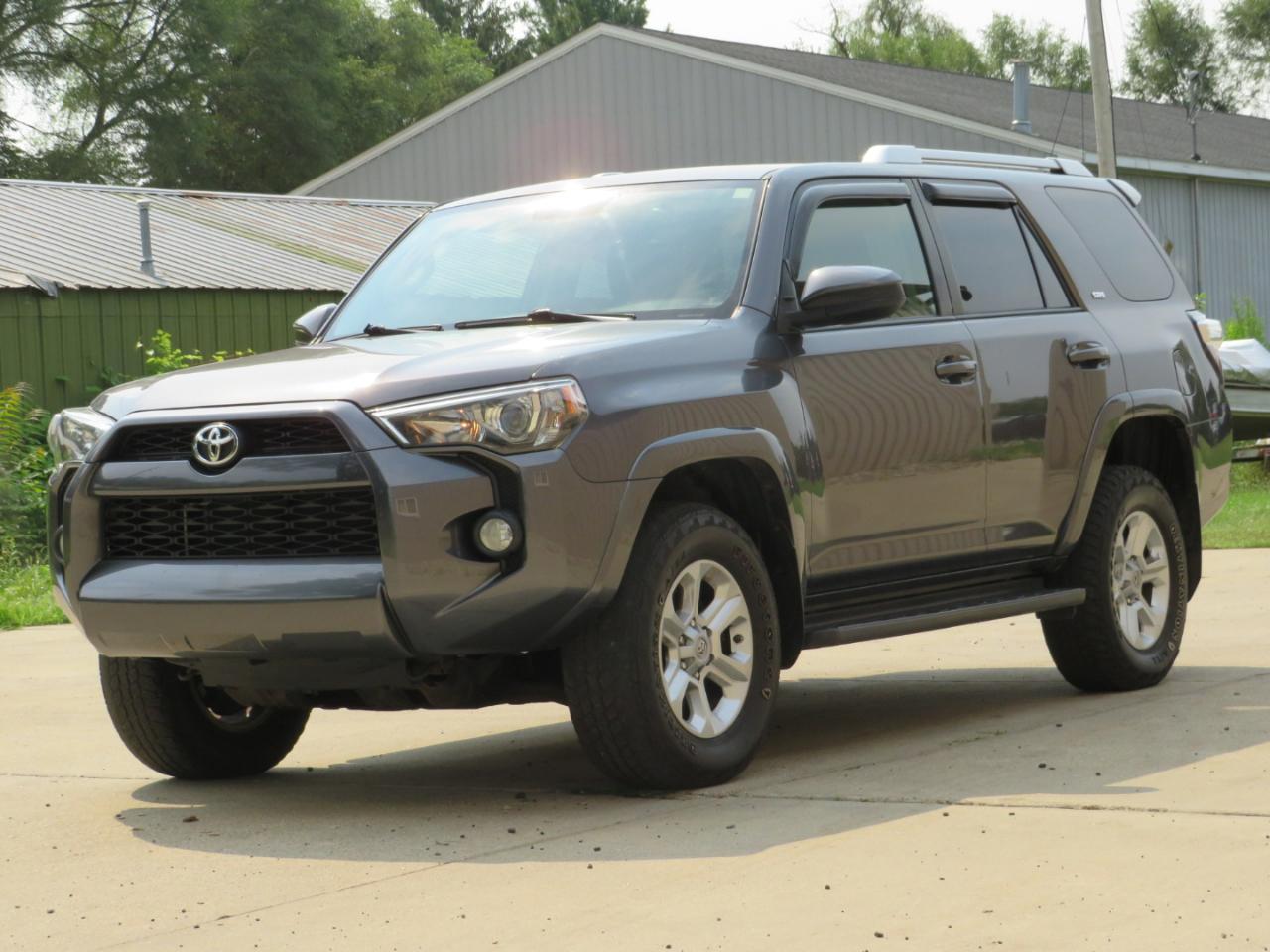 Toyota 4Runner SR5 4WD 2014