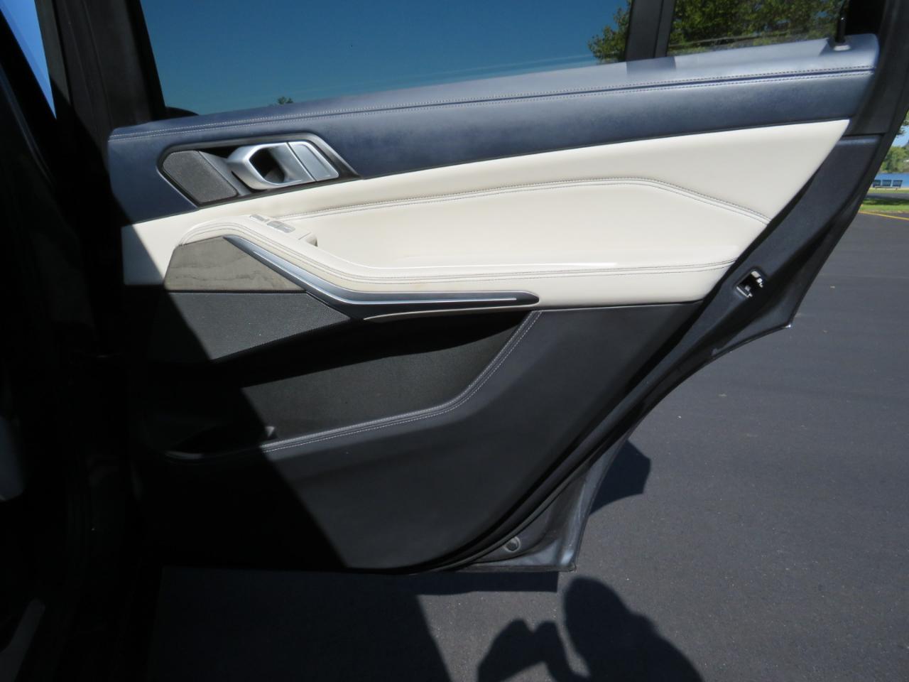 BMW X7 xDrive50i 2019