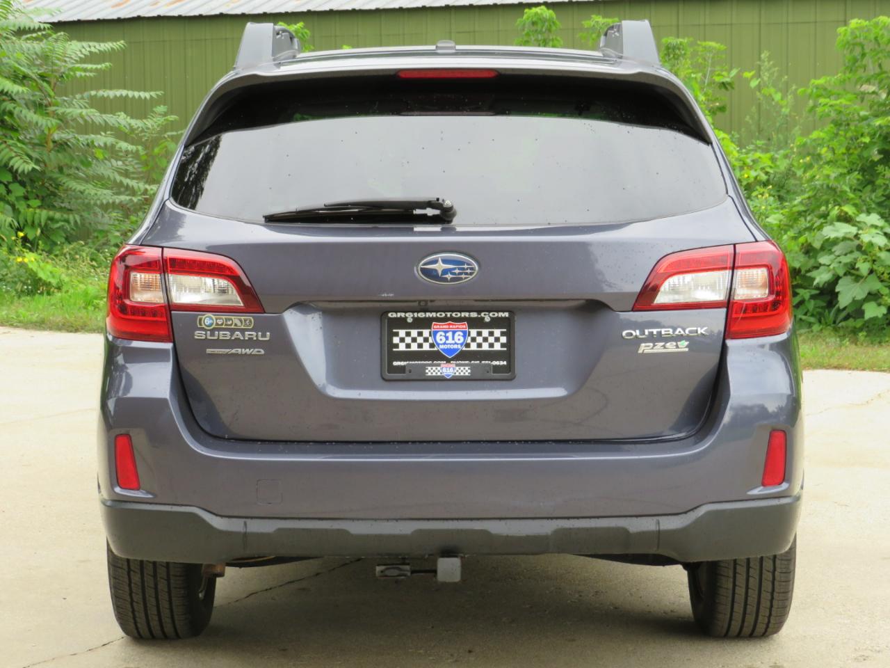 Subaru Outback 2.5i Limited 2015