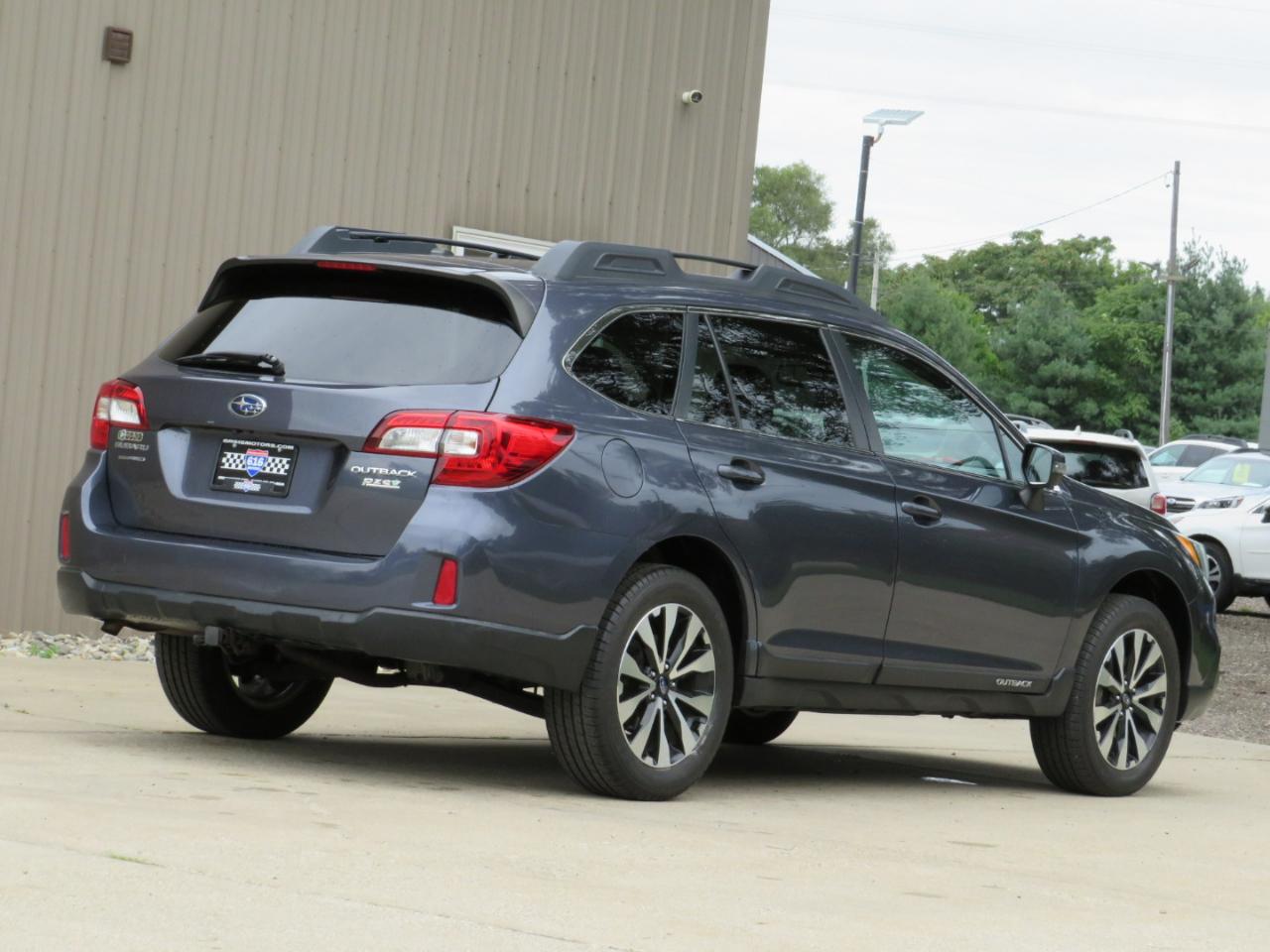 Subaru Outback 2.5i Limited 2015
