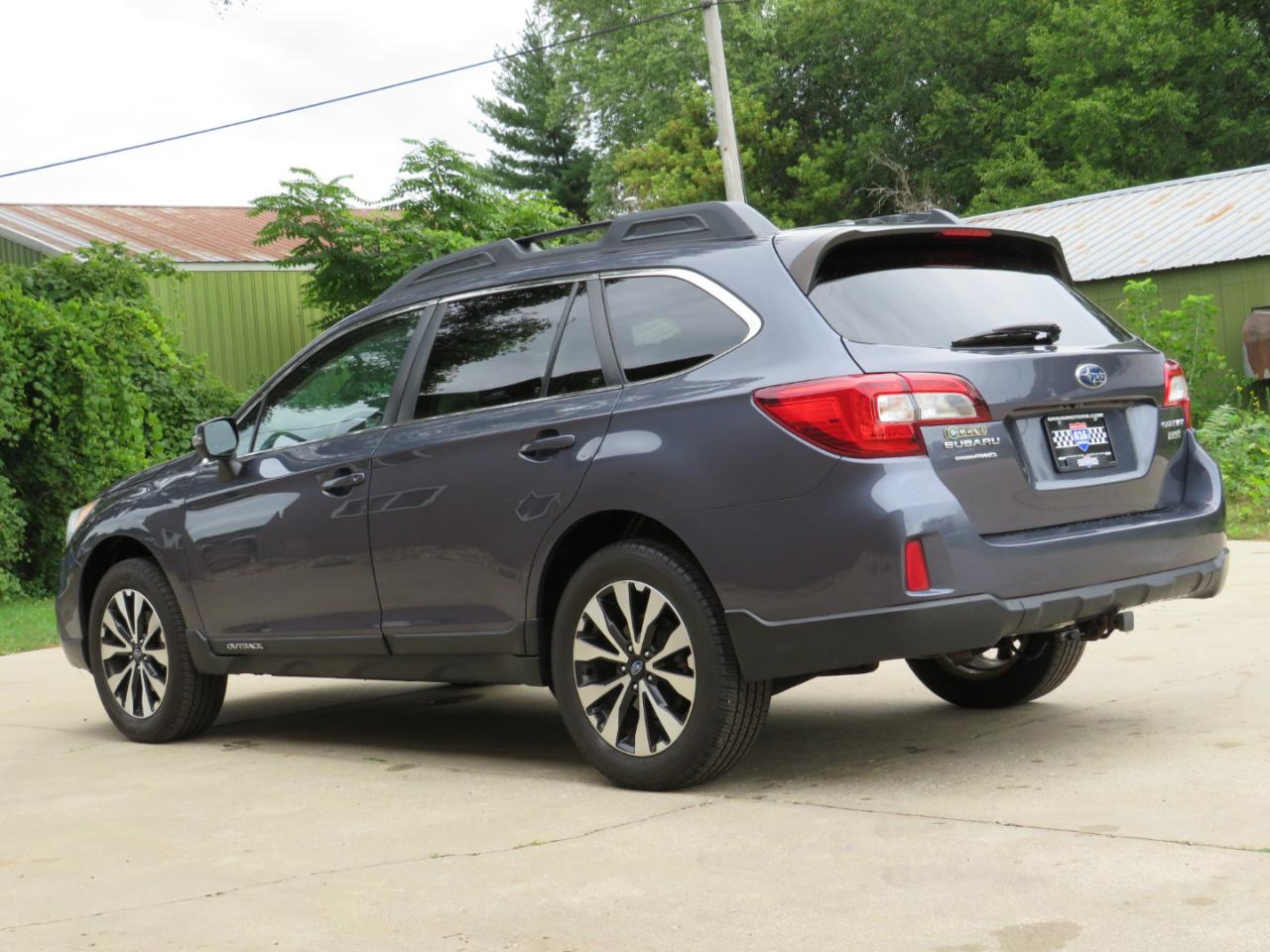 Subaru Outback 2.5i Limited 2015
