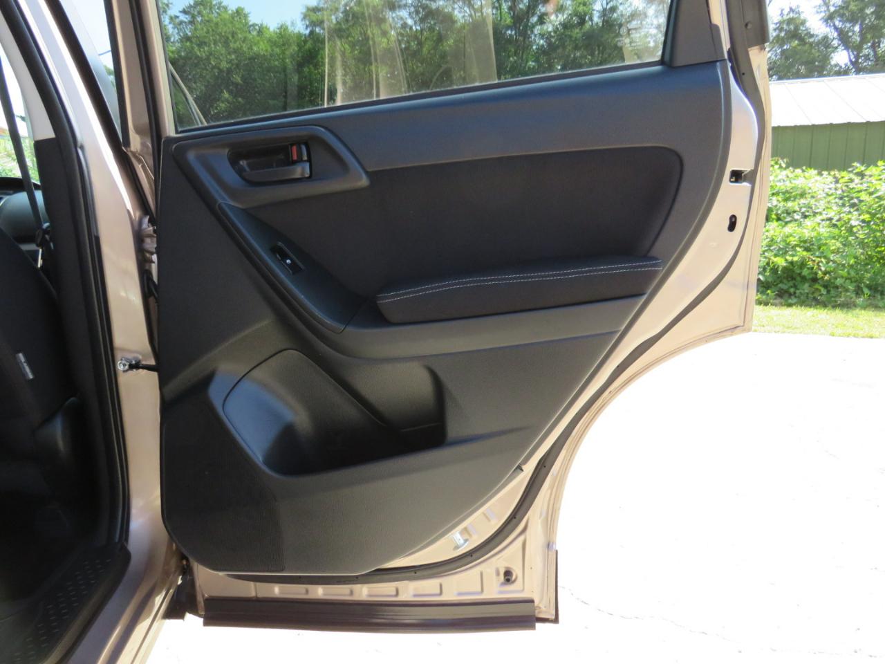 Subaru Forester 2.5i Premium 2015