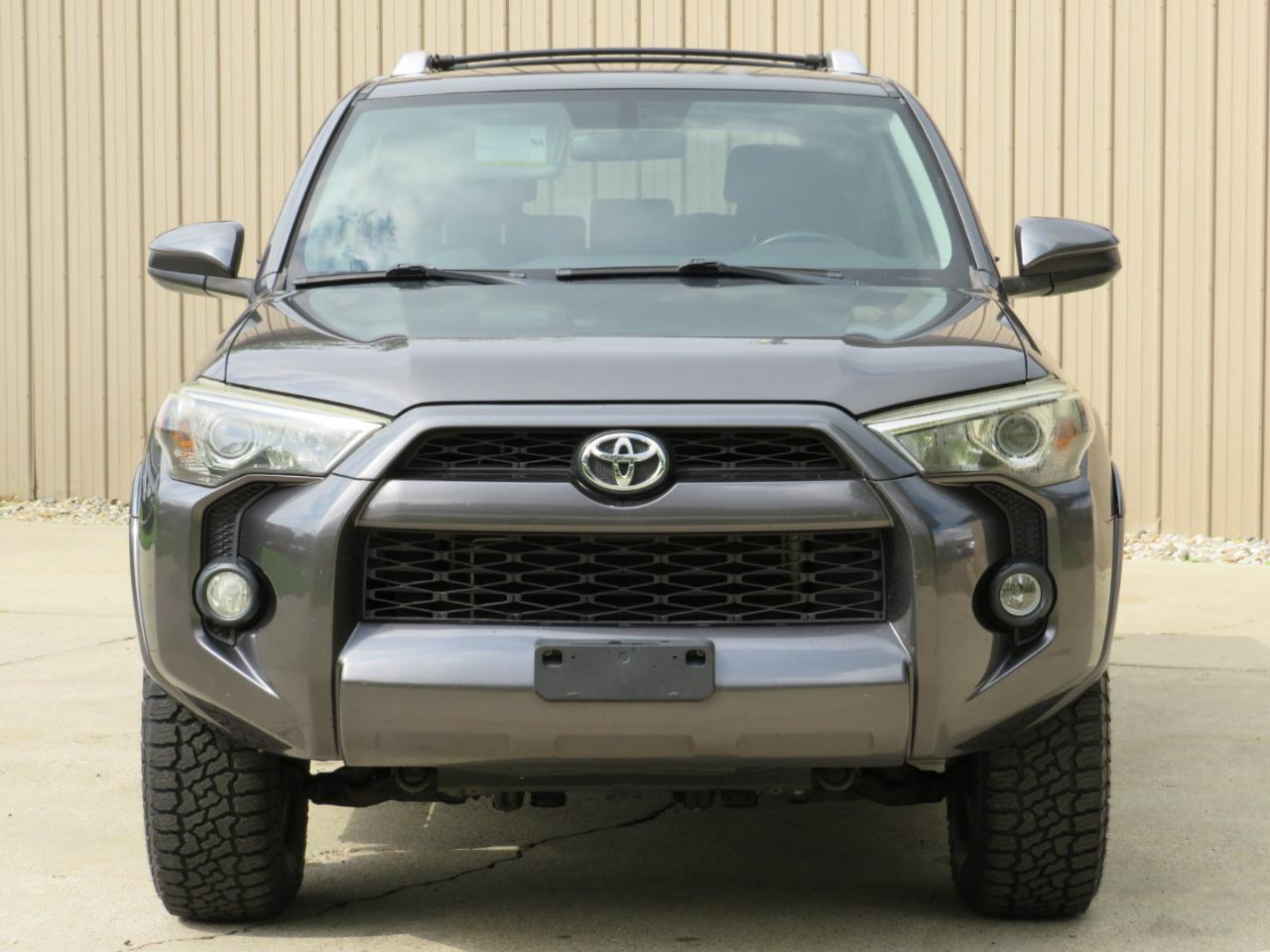 Toyota 4Runner SR5 4WD 2014