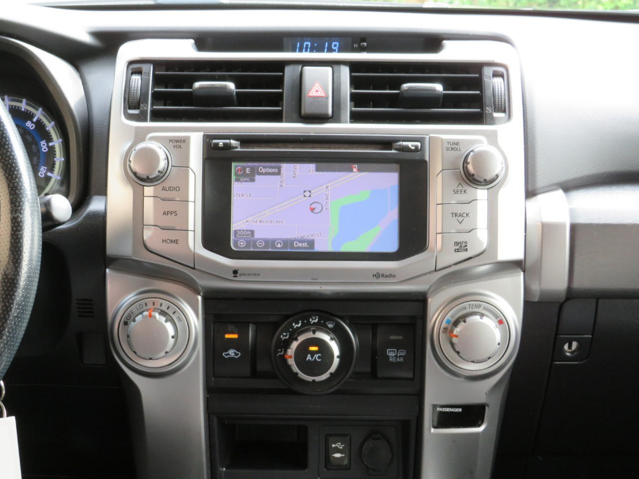 Toyota 4Runner SR5 4WD 2014
