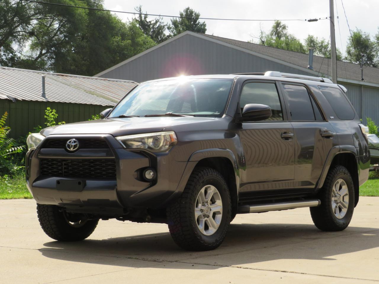 Toyota 4Runner SR5 4WD 2014
