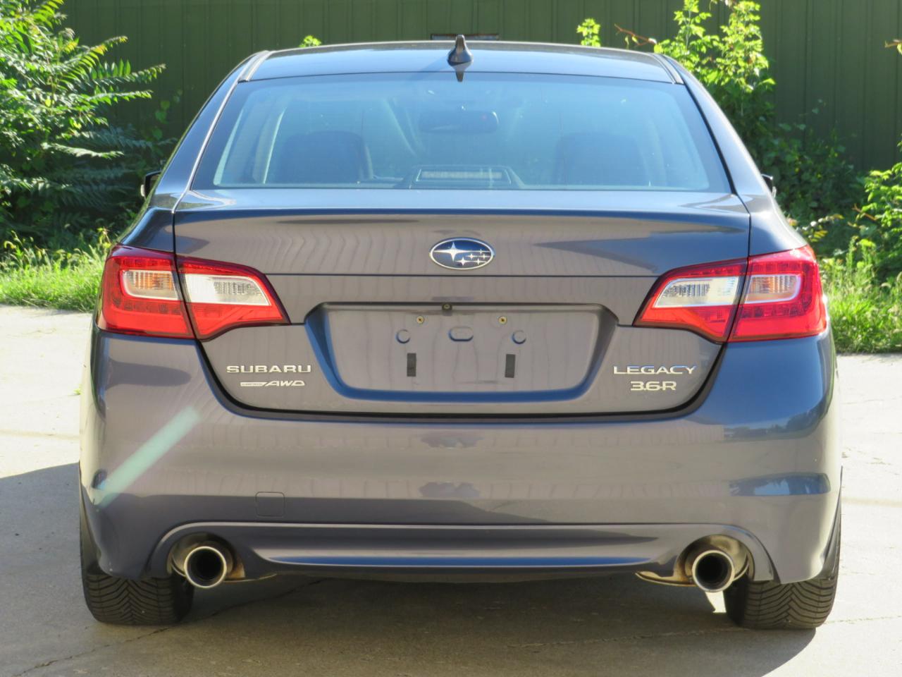 Subaru Legacy 3.6R Limited 2016