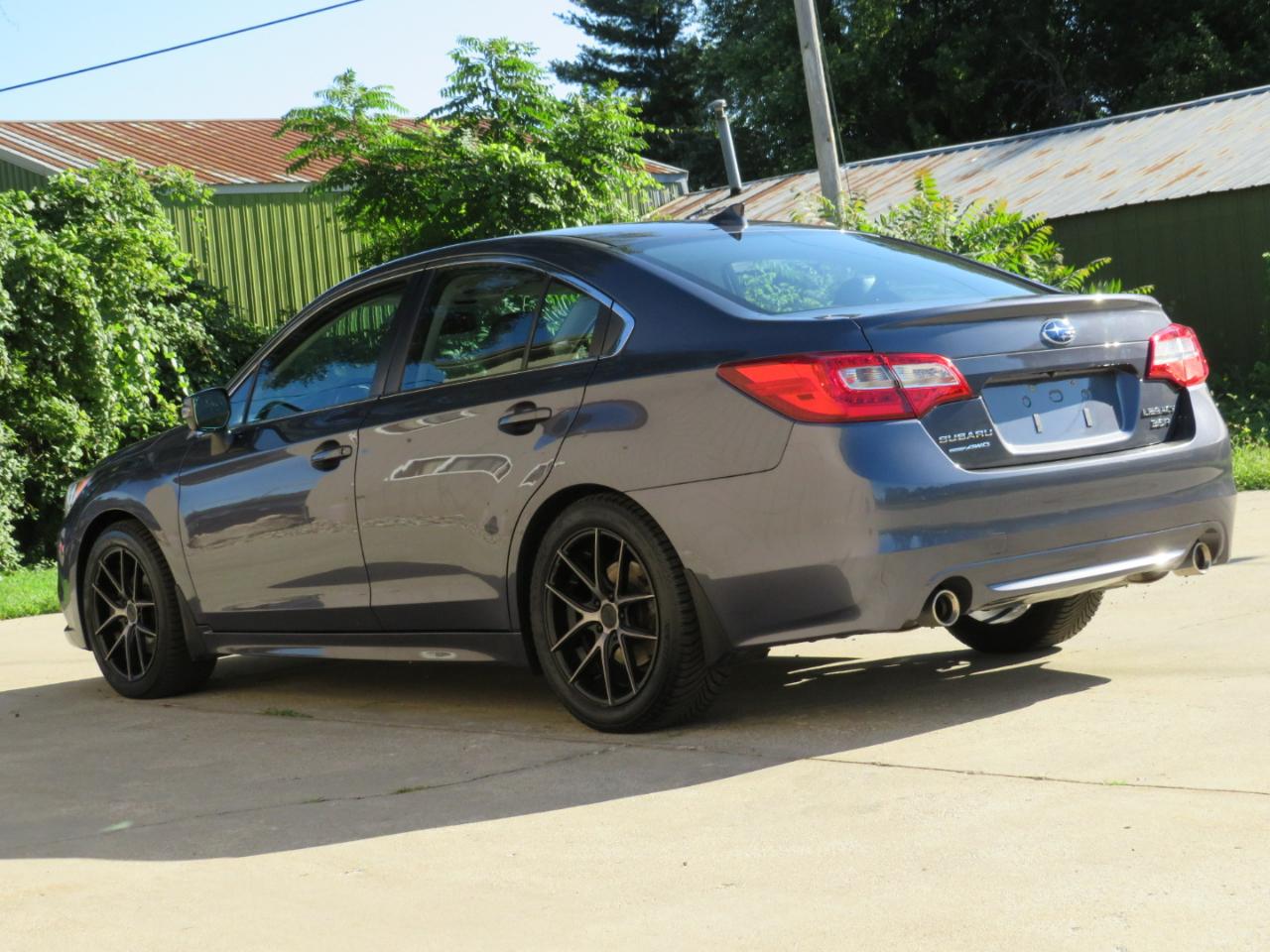 Subaru Legacy 3.6R Limited 2016