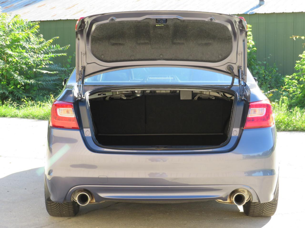 Subaru Legacy 3.6R Limited 2016