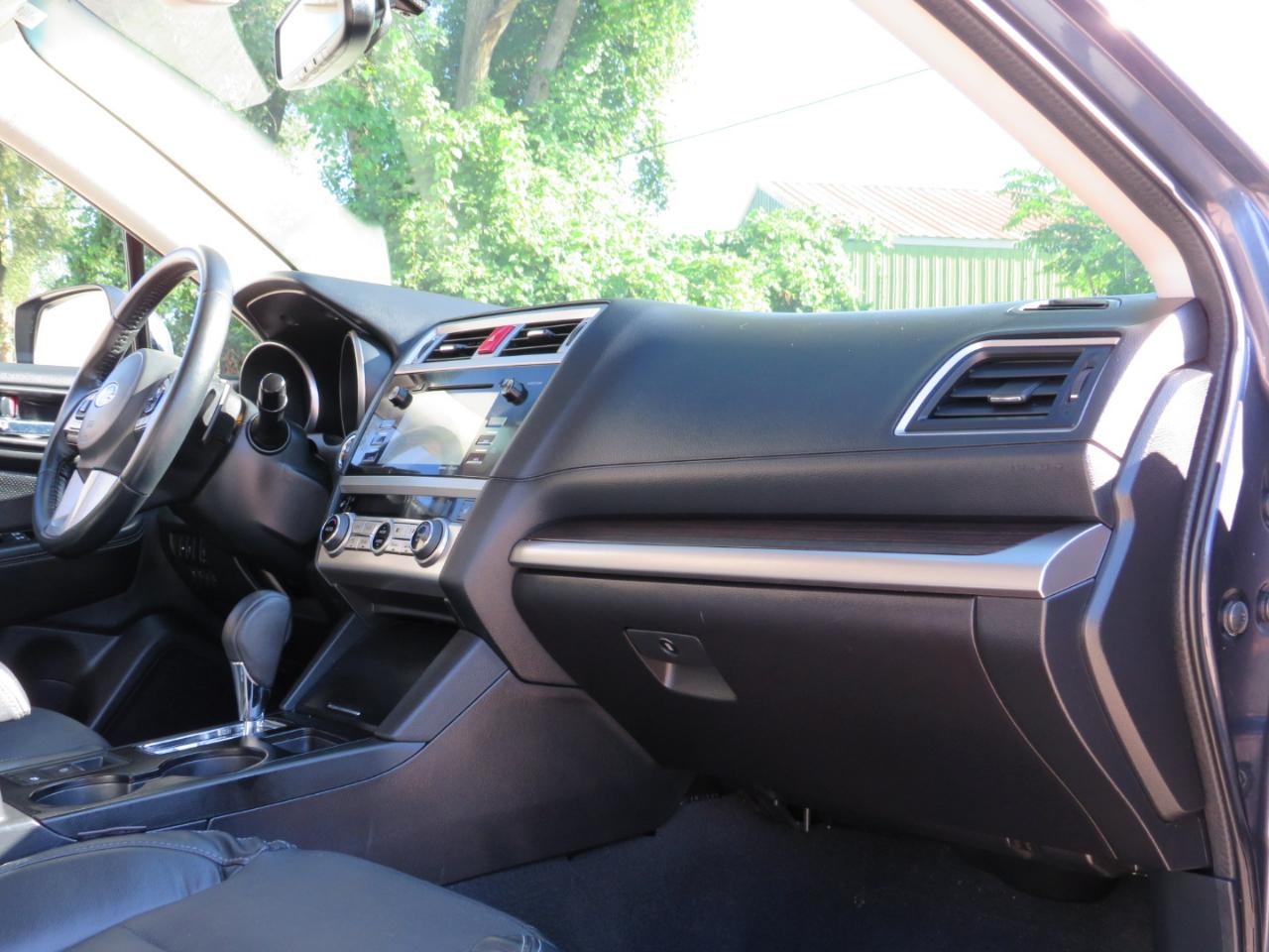 Subaru Legacy 3.6R Limited 2016