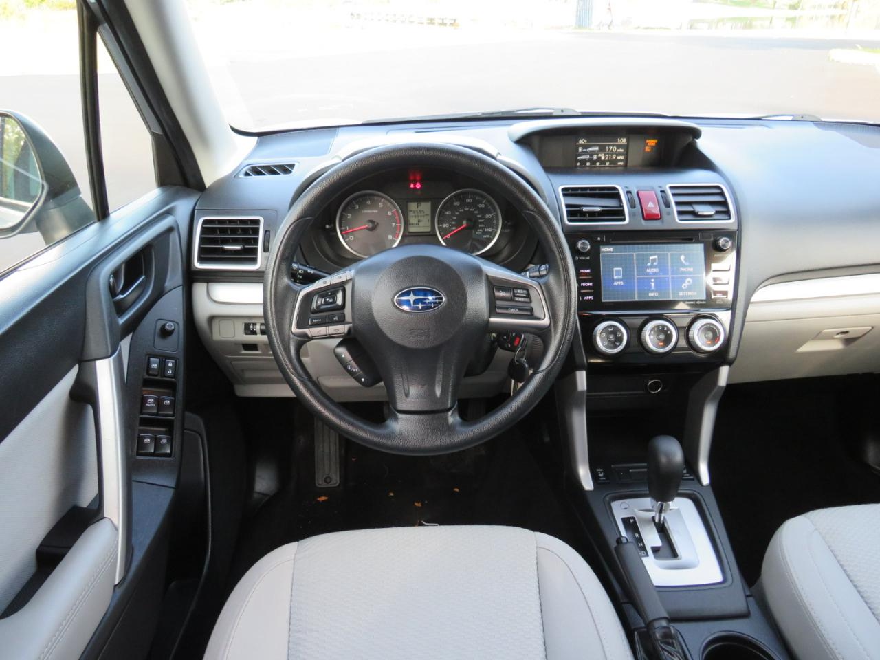 Subaru Forester 2.5i Premium PZEV CVT 2016