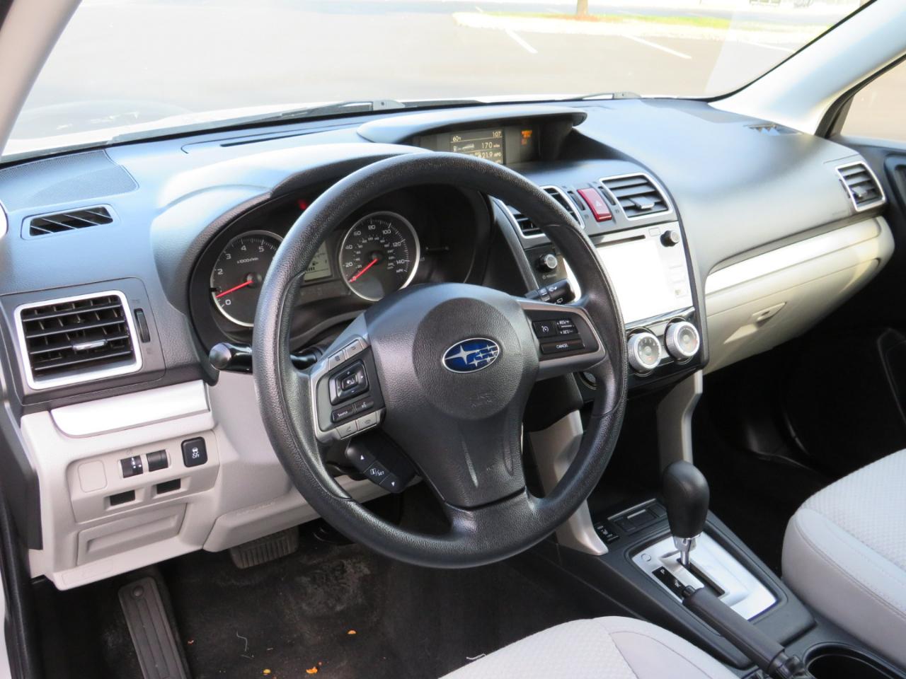 Subaru Forester 2.5i Premium PZEV CVT 2016
