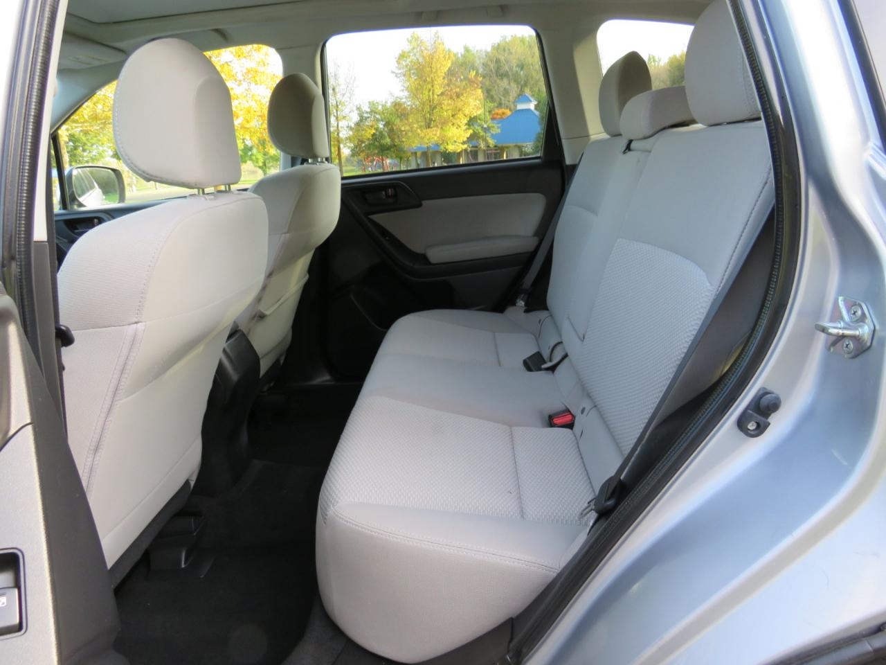 Subaru Forester 2.5i Premium PZEV CVT 2016