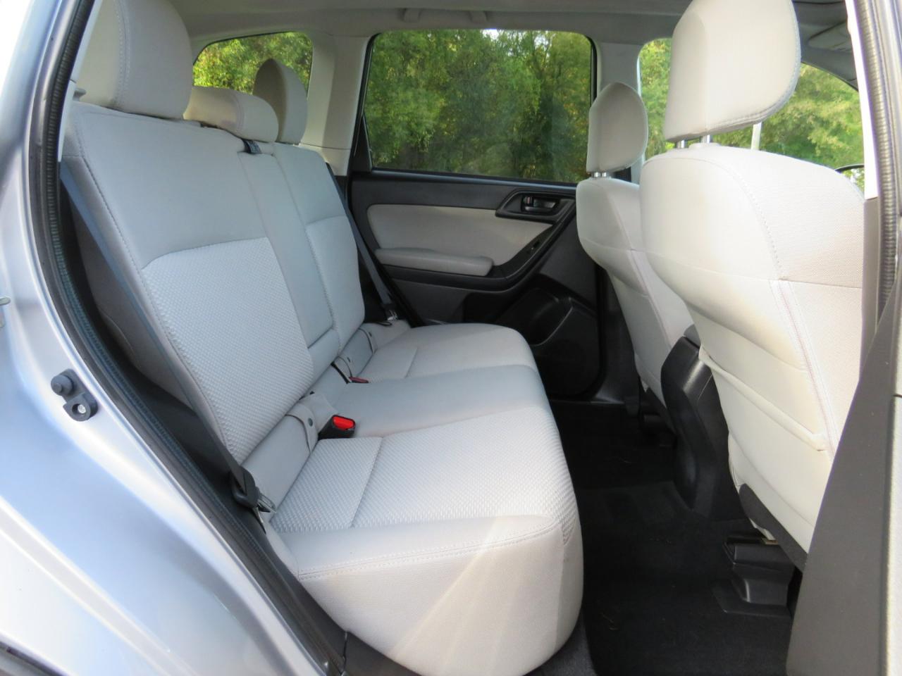 Subaru Forester 2.5i Premium PZEV CVT 2016