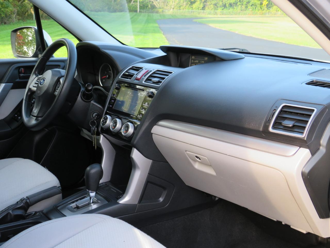 Subaru Forester 2.5i Premium PZEV CVT 2016