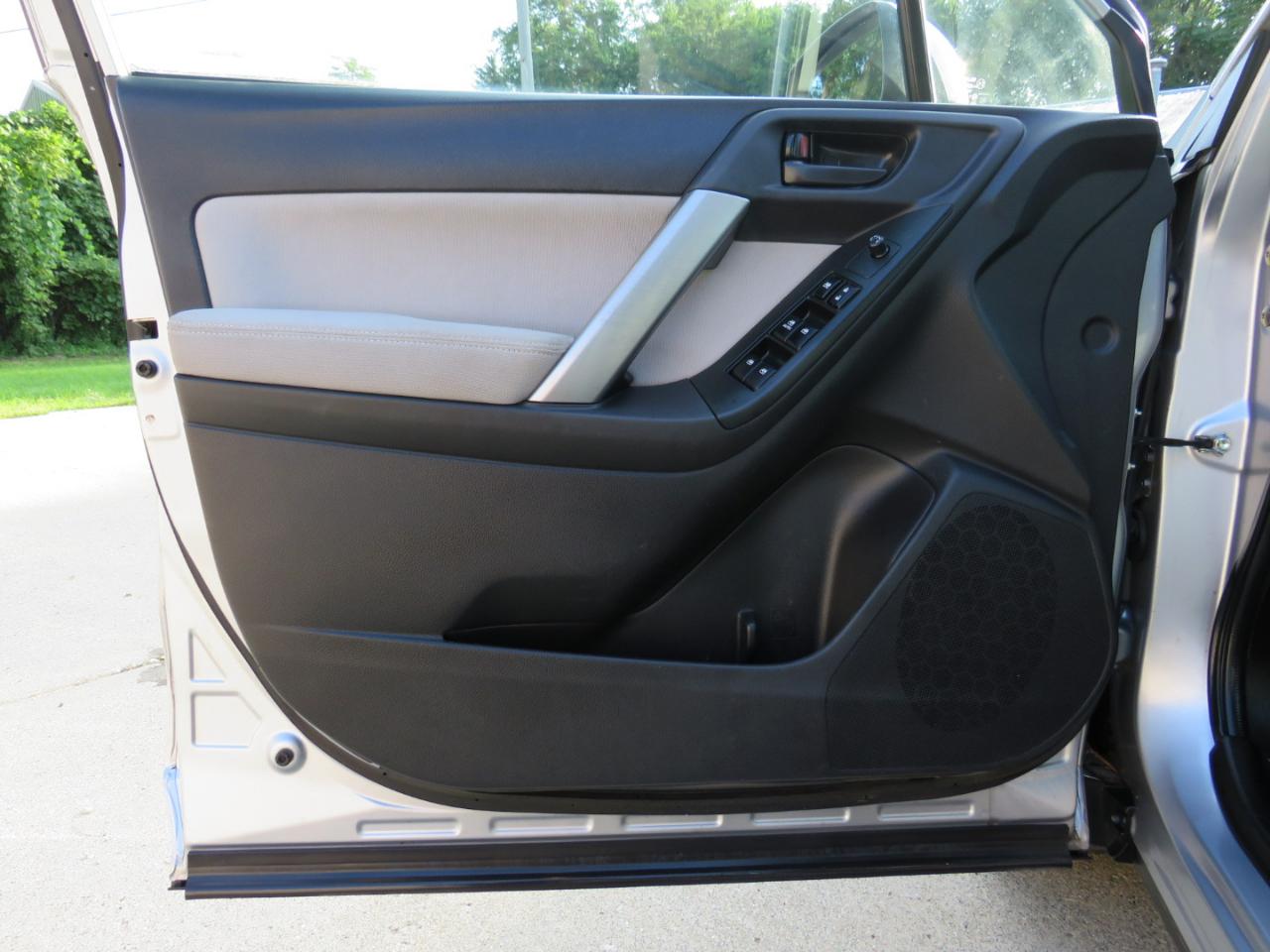 Subaru Forester 2.5i Premium 2015
