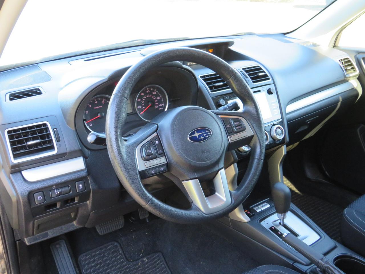 Subaru Forester 2.5i Premium PZEV CVT 2017