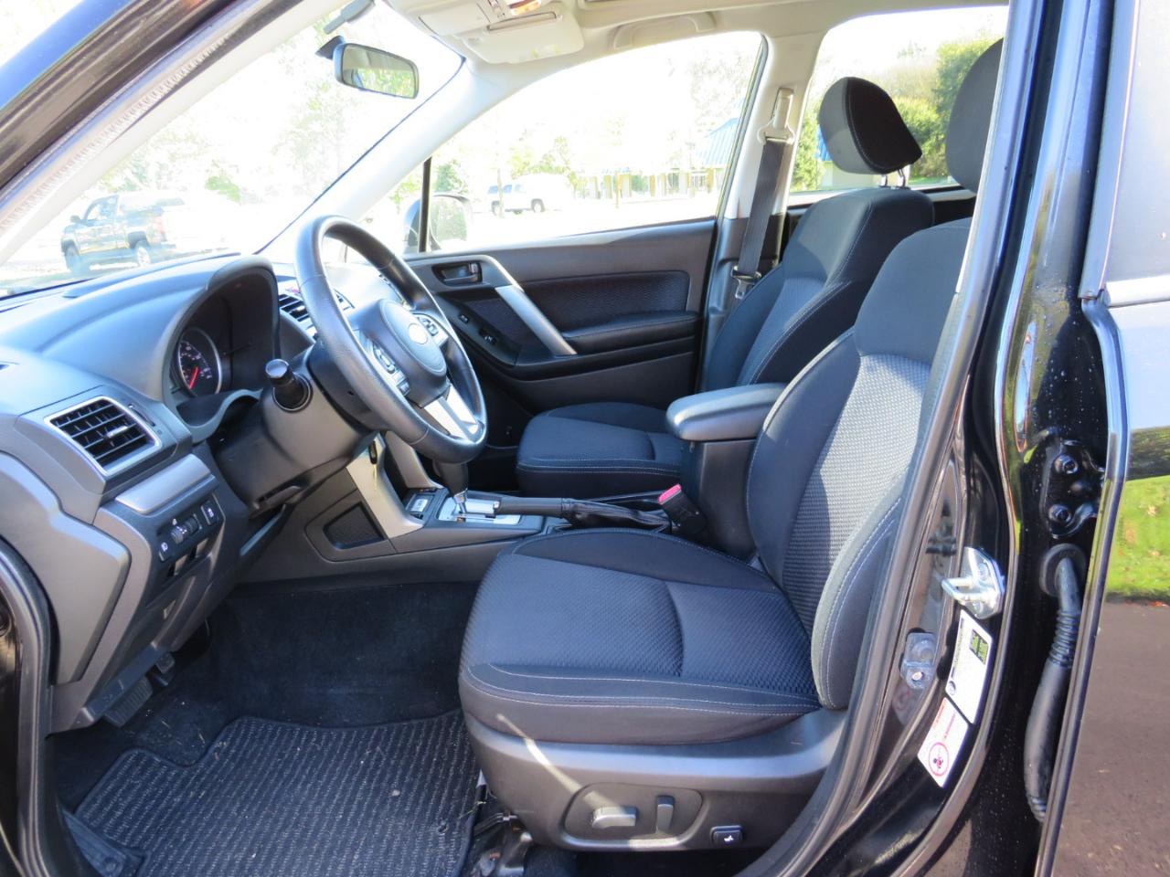 Subaru Forester 2.5i Premium PZEV CVT 2017