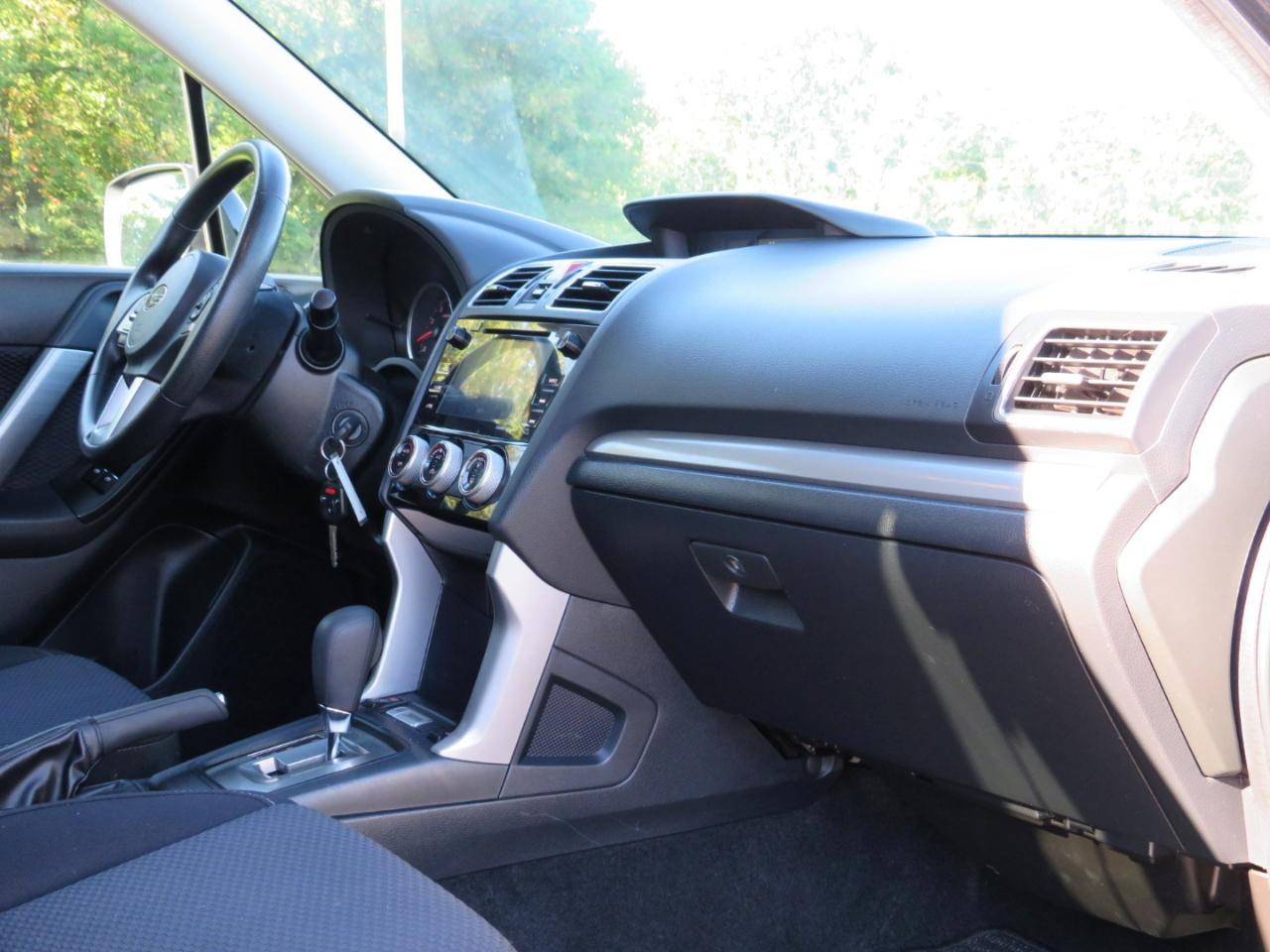 Subaru Forester 2.5i Premium PZEV CVT 2017