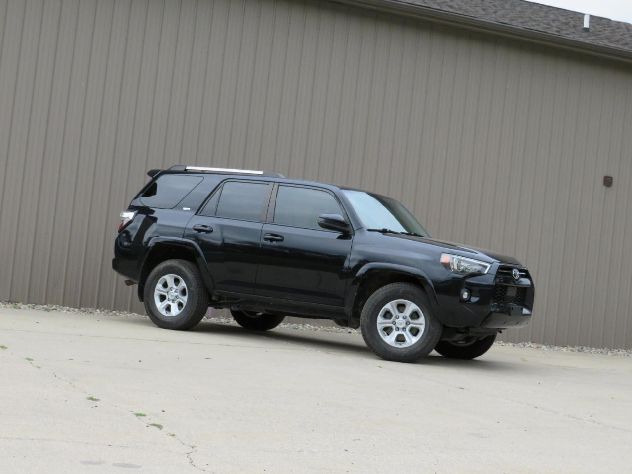 Toyota 4Runner SR5 4WD 2021