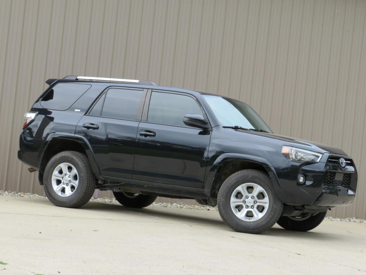 Toyota 4Runner SR5 4WD 2021