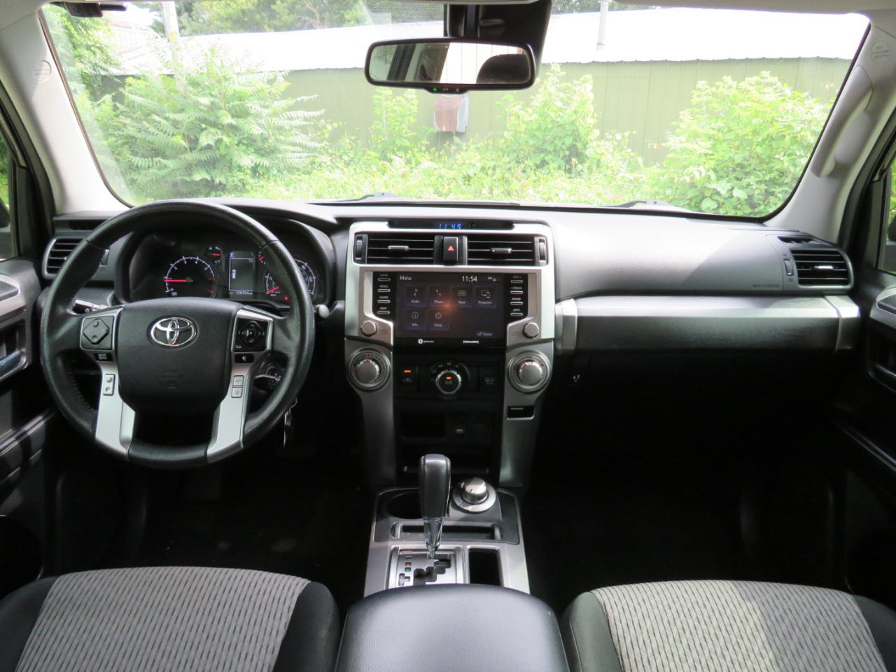 Toyota 4Runner SR5 4WD 2021
