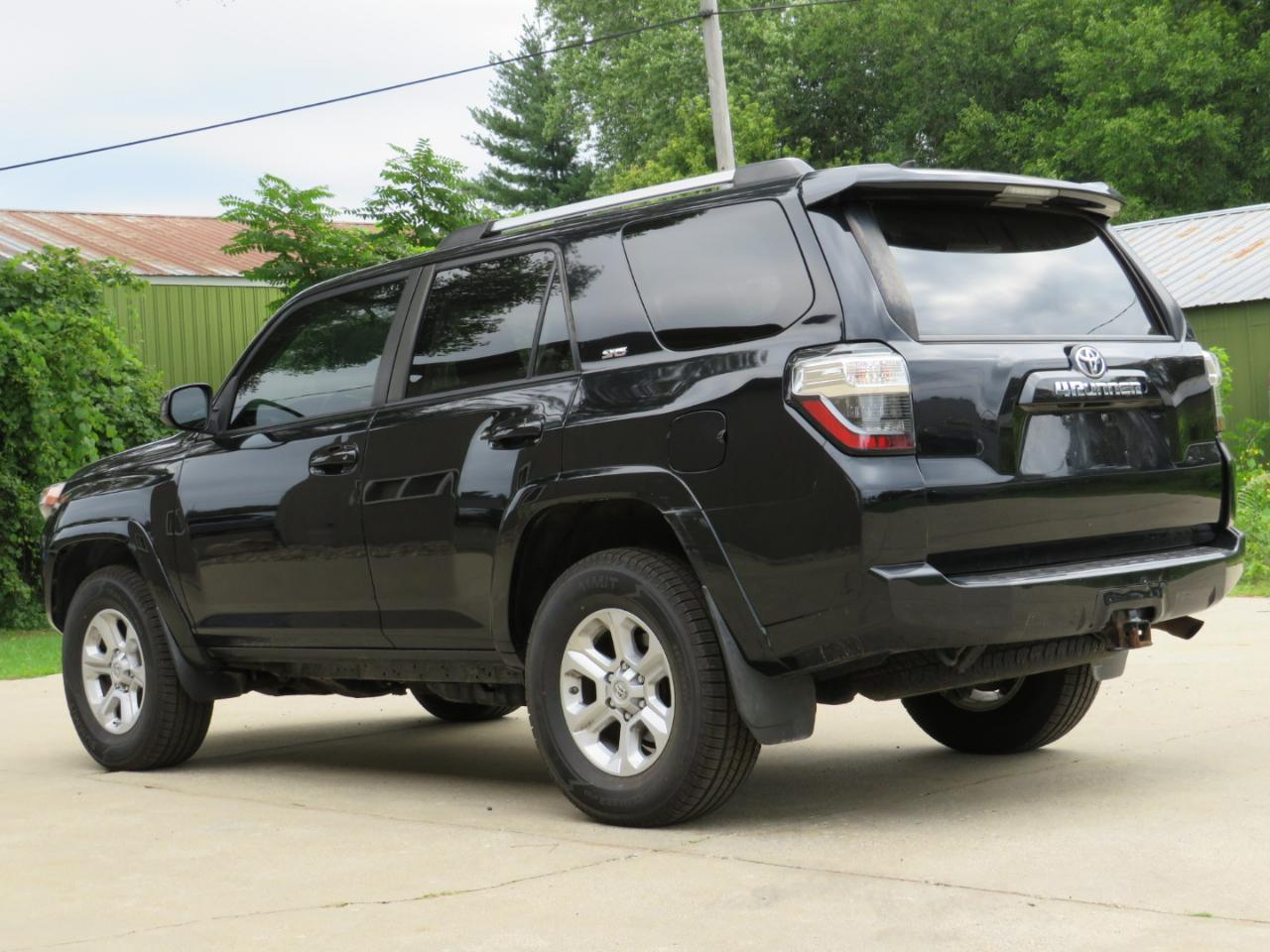 Toyota 4Runner SR5 4WD 2021