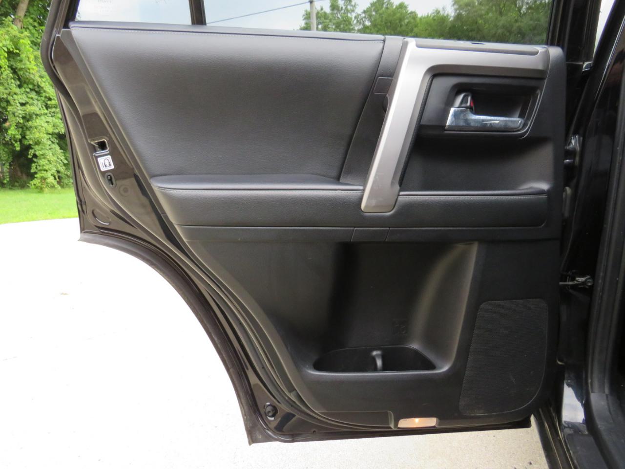 Toyota 4Runner SR5 4WD 2021
