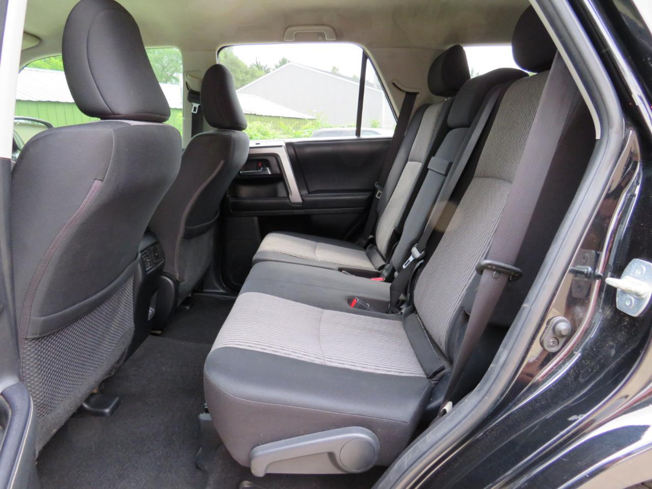 Toyota 4Runner SR5 4WD 2021
